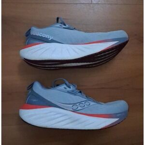 Womens Saucony Triumph 22 Running Athletic Training Sneakers Shoes